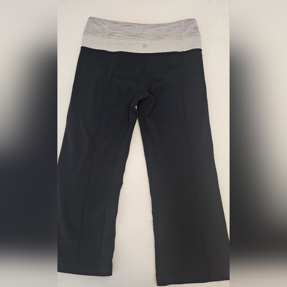 Lululemon Athletica Leggings Size 4 Black/Gray Reversible Wide-leg Cropped
